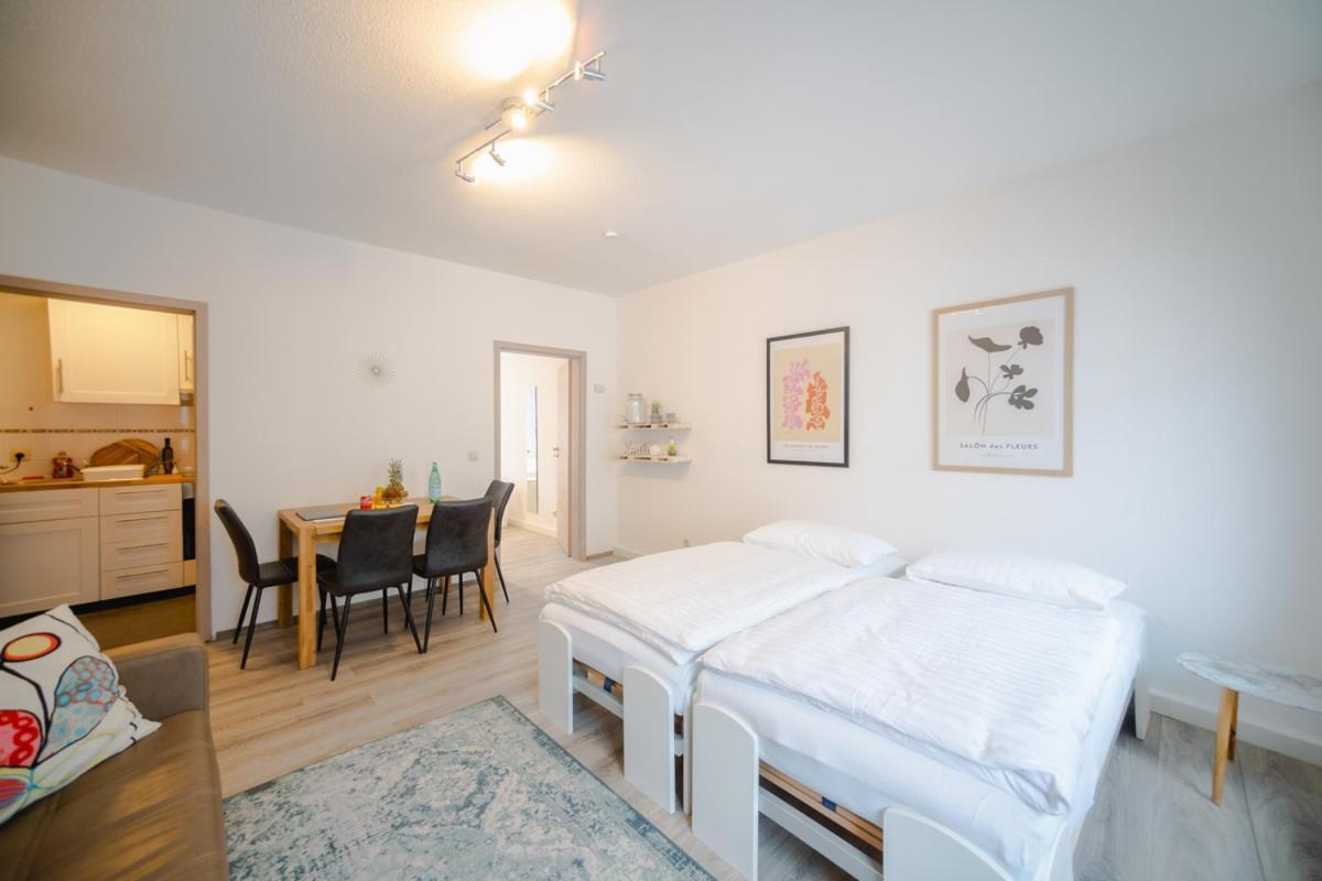 Ferienwohnung Laura In Gera Fuer Bis Zu 4 Personen - Neu Renoviert Exterior foto