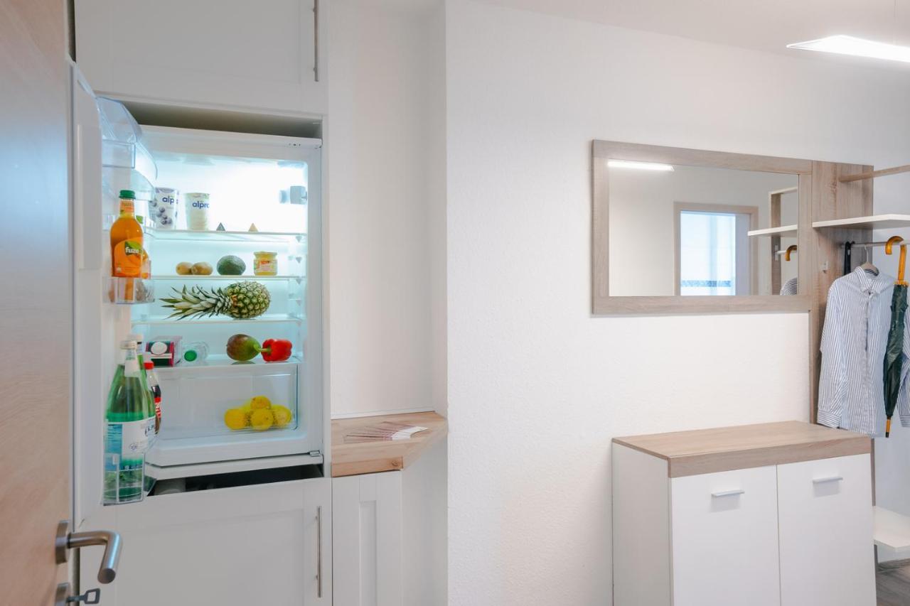 Ferienwohnung Laura In Gera Fuer Bis Zu 4 Personen - Neu Renoviert Exterior foto